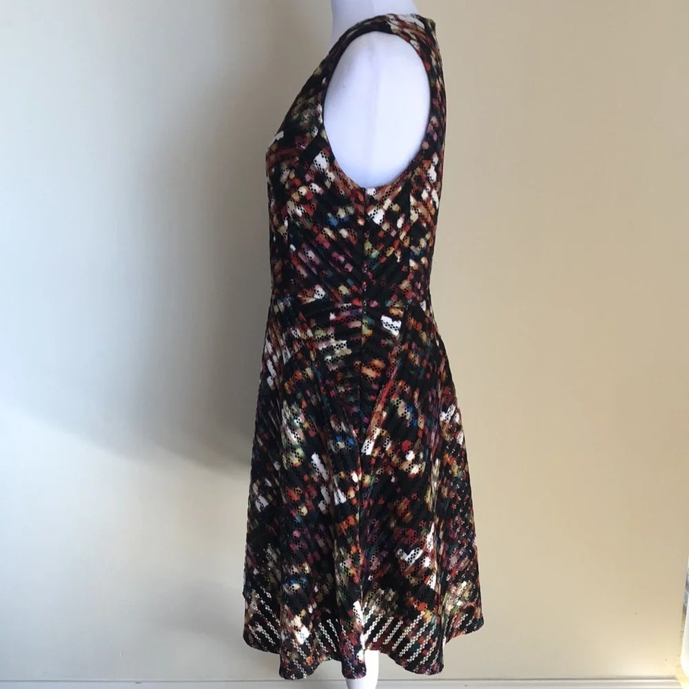 MOSSIMO Multi colored V neck sleeveless dress, gorgeous texture, US Size M - Picture 2 of 10